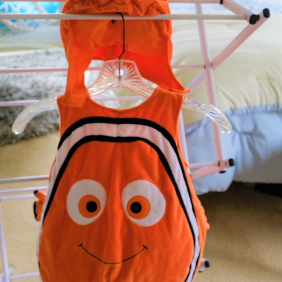 NWT Disney Store SZ 9 12 18 24 M TIGGER Baby Costume Bodysuit /& Hat Halloween